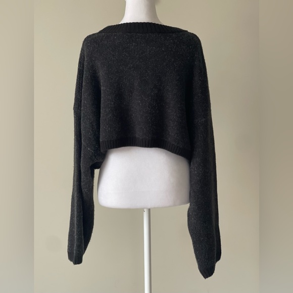 Out From Under Cozy Up Cropped Black & White Bow Long Sleeve Sweater Size Small - Picture 6 of 8